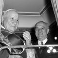 Rodrigo Pais, Giovanni XXIII sul treno per Loreto e Assisi, assieme a Fanfani, 4 ottobre 1962 COURTESY E/O COPYRIGHT Fondo Rodrigo Pais - Università di Bologna