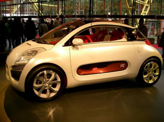 Citroën C-AirPlay in anteprima mondiale