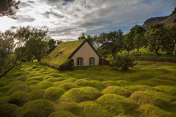 Hofskirkja, Iceland