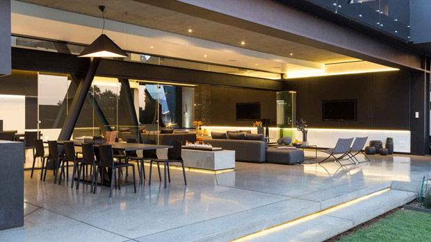 Kloof Road House by Nico van der Meulen Architects. [South Africa]