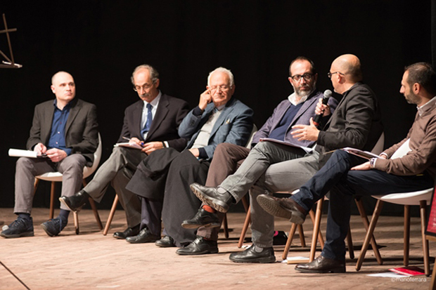 Caserta, Teatro Comunale. Da sinistra: Elviro Di Meo, Umberto Panarella, Riccardo Dalisi, Luca Molinari, Camillo Botticini, Matteo Pedaso Ph: Courtesy, Mario Ferrara