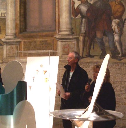 Gijs Bakker durante la presentazione