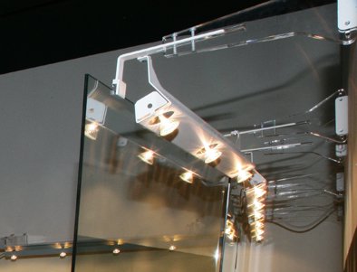 Sala 6 - Particolare mensole e illuminazione
