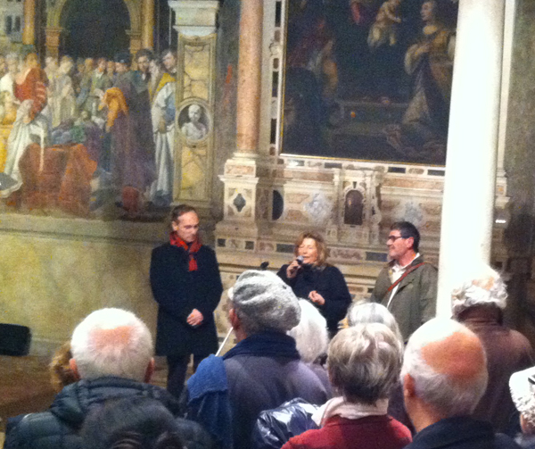 Graziano Visintin, a destra, durante l'inaugurazione della mostra