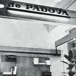 Insegna negozio De Padova in via Montenapoleone, Milano archivio De Padova