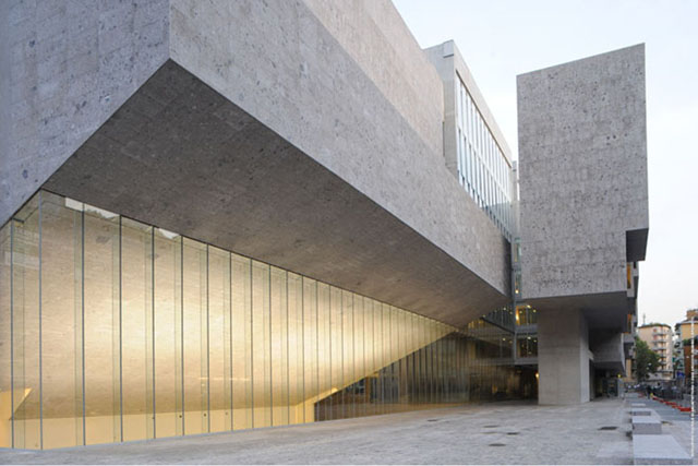 L'edificio dell'Università Bocconi delle irlandesi Shelley McNamara e Yvonne Farrell