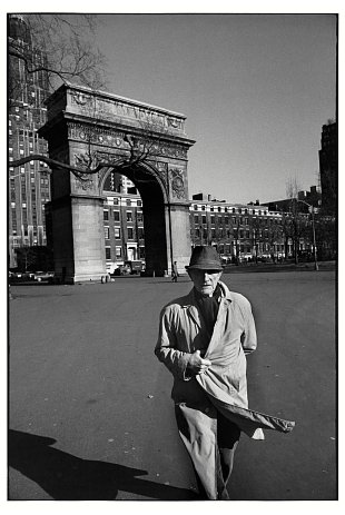 Marcel Duchamp, Trafalgar Square, New York, 1967