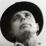 Mimmo Jodice, Joseph Beuys, 1979, stampa ai sali d'argento, 40,5x47,5 cm Copyright ©Mimmo Jodice, courtesy Massimo Minini