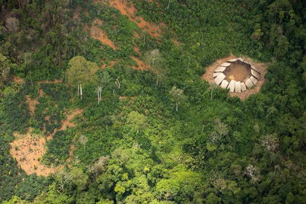 Alcuni membri dei Moxihatetema, gruppo della comunità Yanomami. Foto ©Guilherme Gnipper Trevisan per il Funai