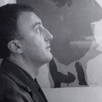 Enrico Baj con il suo ritratto fatto da Asger Jorn, 1954