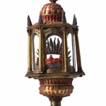 Maestranze trapanesi, Reliquiario con iscrizione di Carlo V, rame dorato, corallo, lapislazzuli, argento, smalto, cm 40 x 11