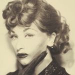 Cindy Sherman - Untitled (Lucy), 1975/2001 - Fotografia in bianco e nero, stampa alla gelatina d'argento - Courtesy: Collezione Verbund Vienna
