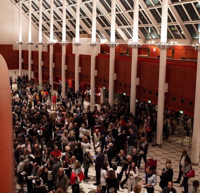 Il Teatro degli Arcimboldi; Bicocca a Milano. 1997 - 2002