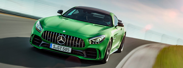 Nuova Mercedes-AMG GT R